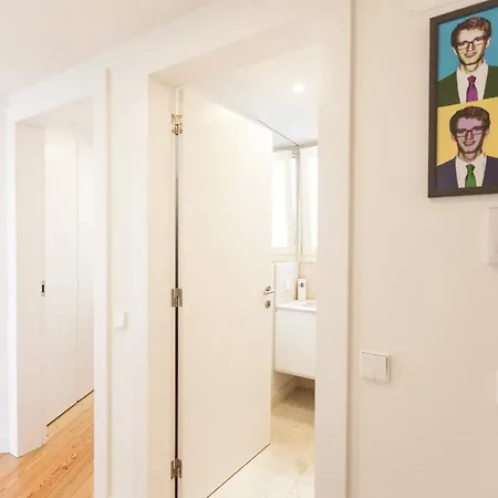 Apartment Flh Mouraria Blue Design With Parking & Pool Lisbon