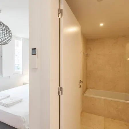 Apartment Flh Mouraria Blue Design With Parking & Pool